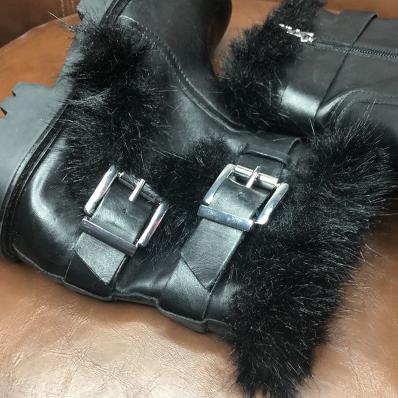 Charles David Reno Bootie - Picture 3 of 9